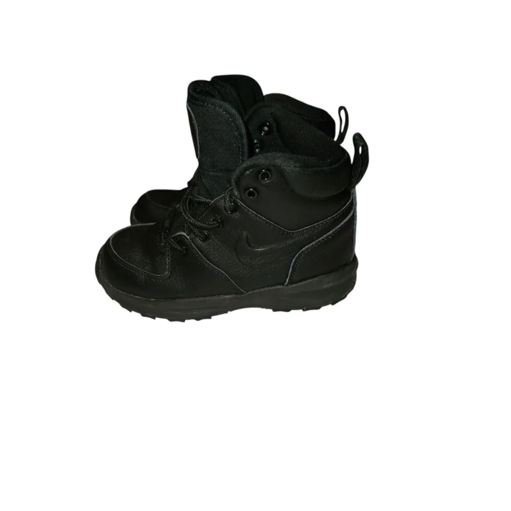 Nike Manoa LTR Boots Shoes BQ5373-001 Black Kids Size 12C